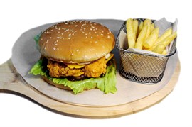 {{photo.Alt || photo.Description || 'Стрипсбургер Де Люкс'}}